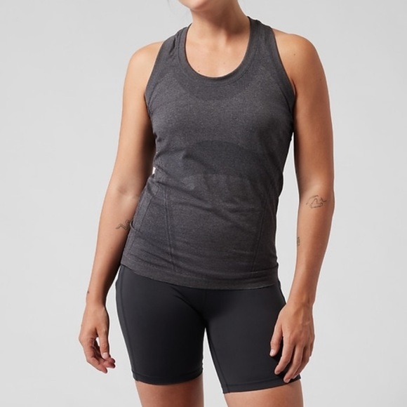 Athleta Momentum Tank (XS) - Picture 1 of 4
